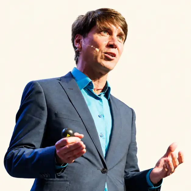 Steve Judge, two-time paratriathlon world champion, author and resilience keynote speaker